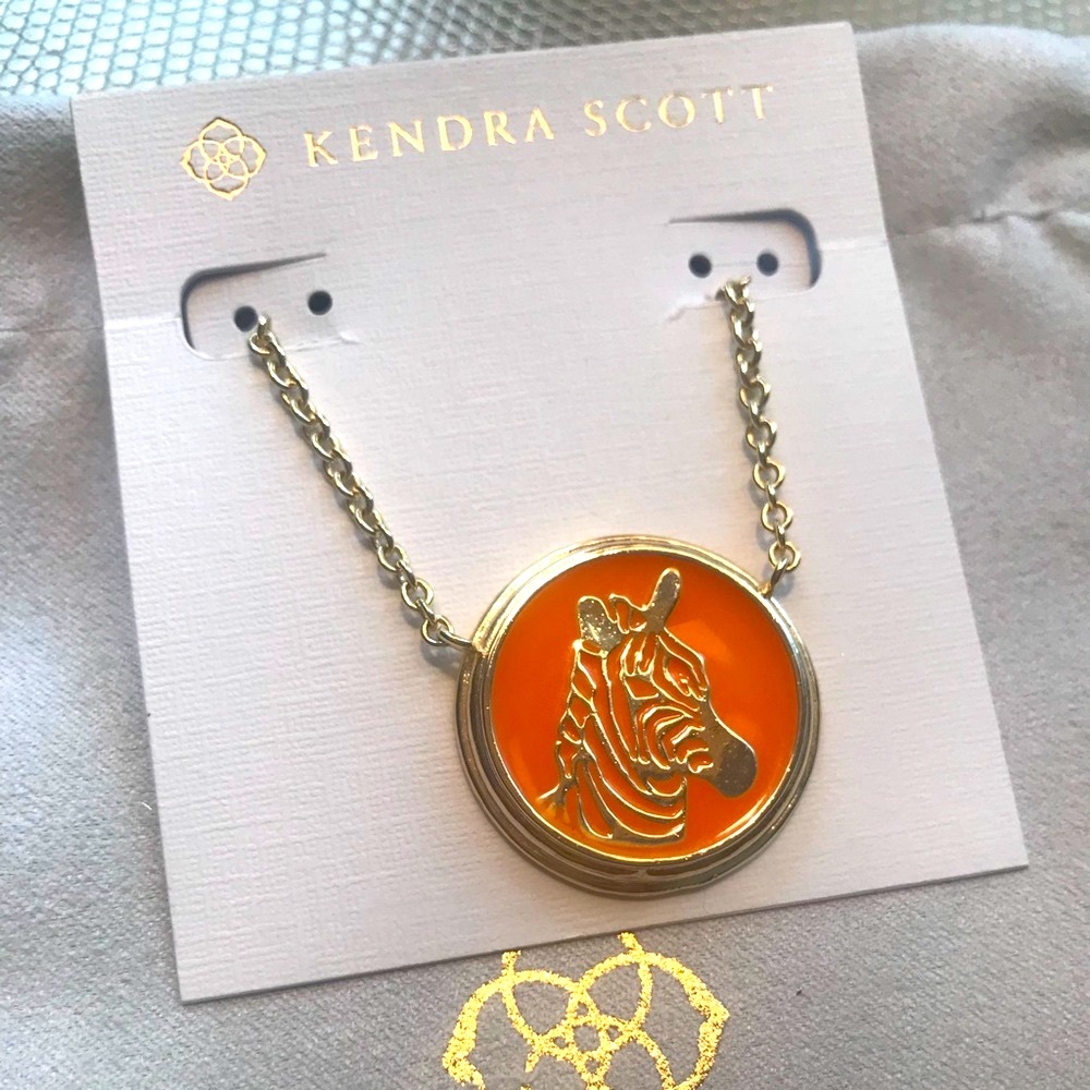 RARE Kendra Scott Orange Zebra Necklace 🧡🦓